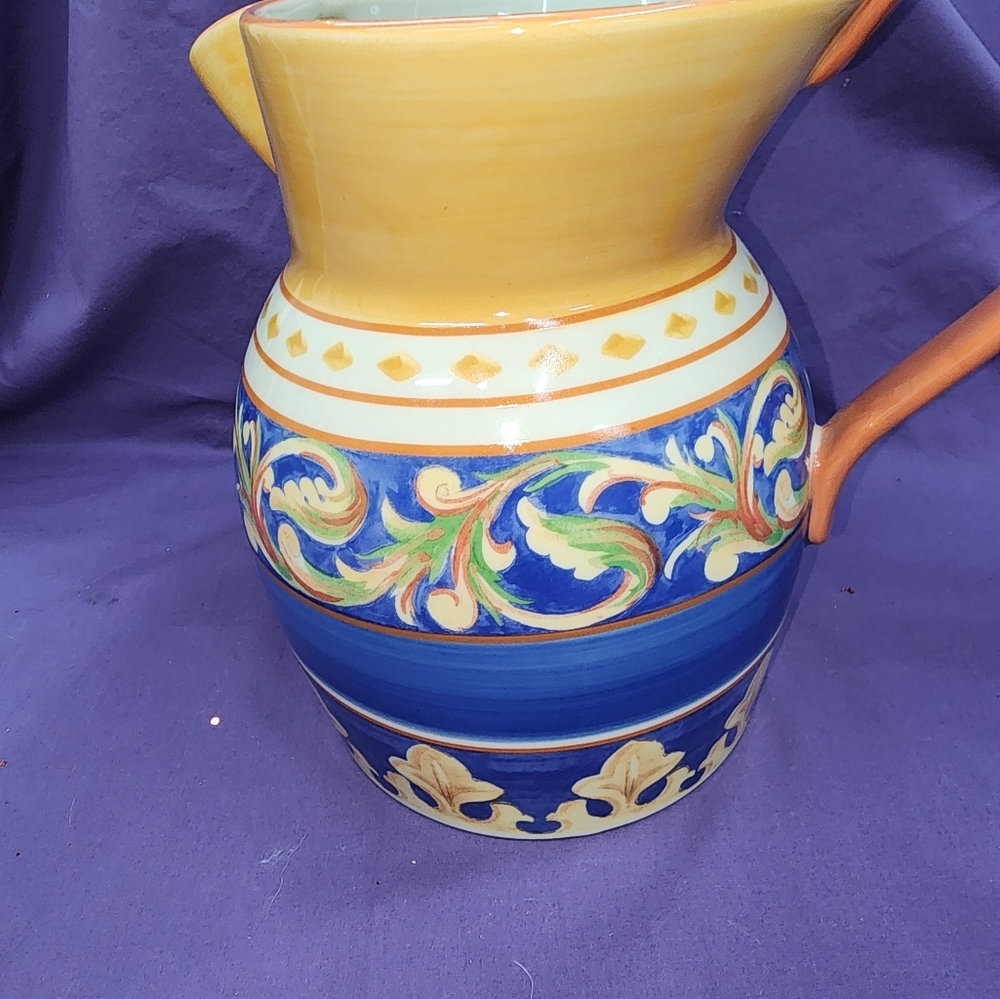 Pfaltzgraff Villa Della Luma pitcher. - Picture 3 of 5